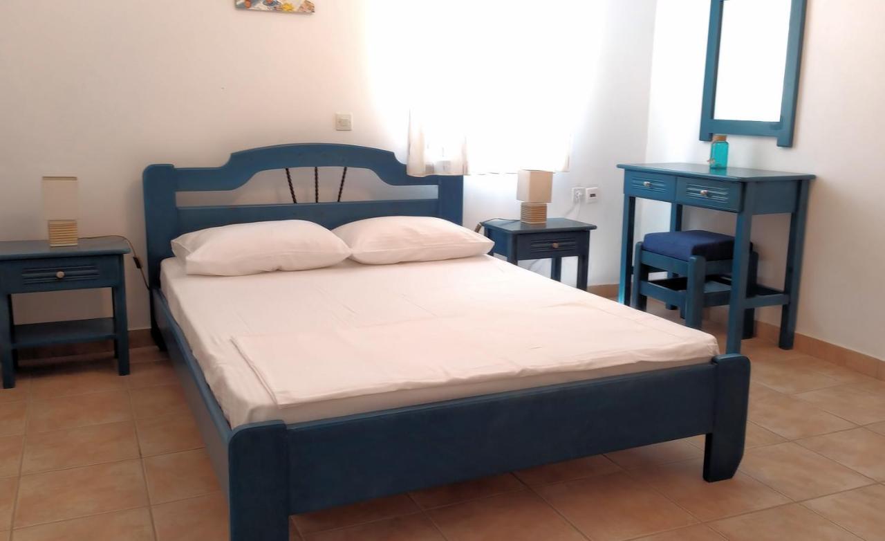Ioli Apartments Alopronia Екстериор снимка