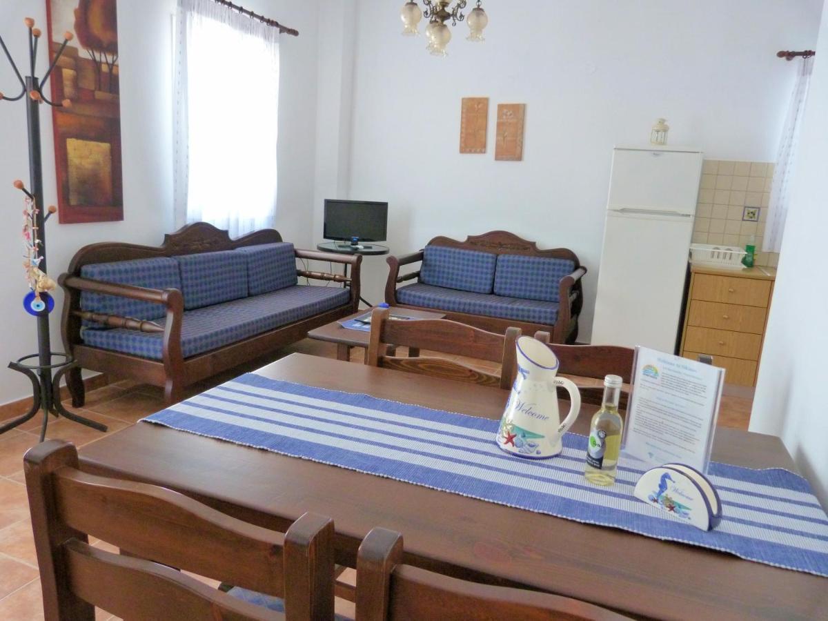 Ioli Apartments Alopronia Екстериор снимка