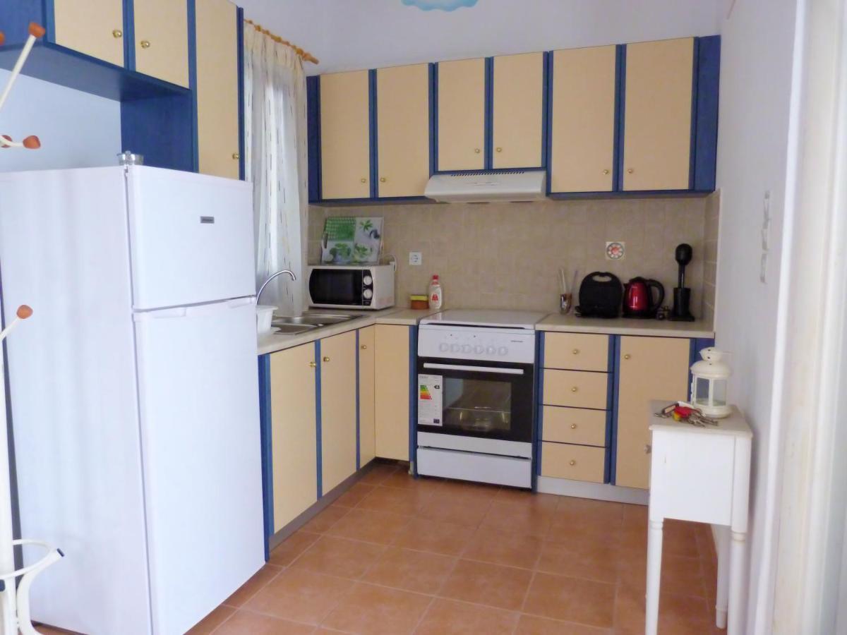 Ioli Apartments Alopronia Екстериор снимка