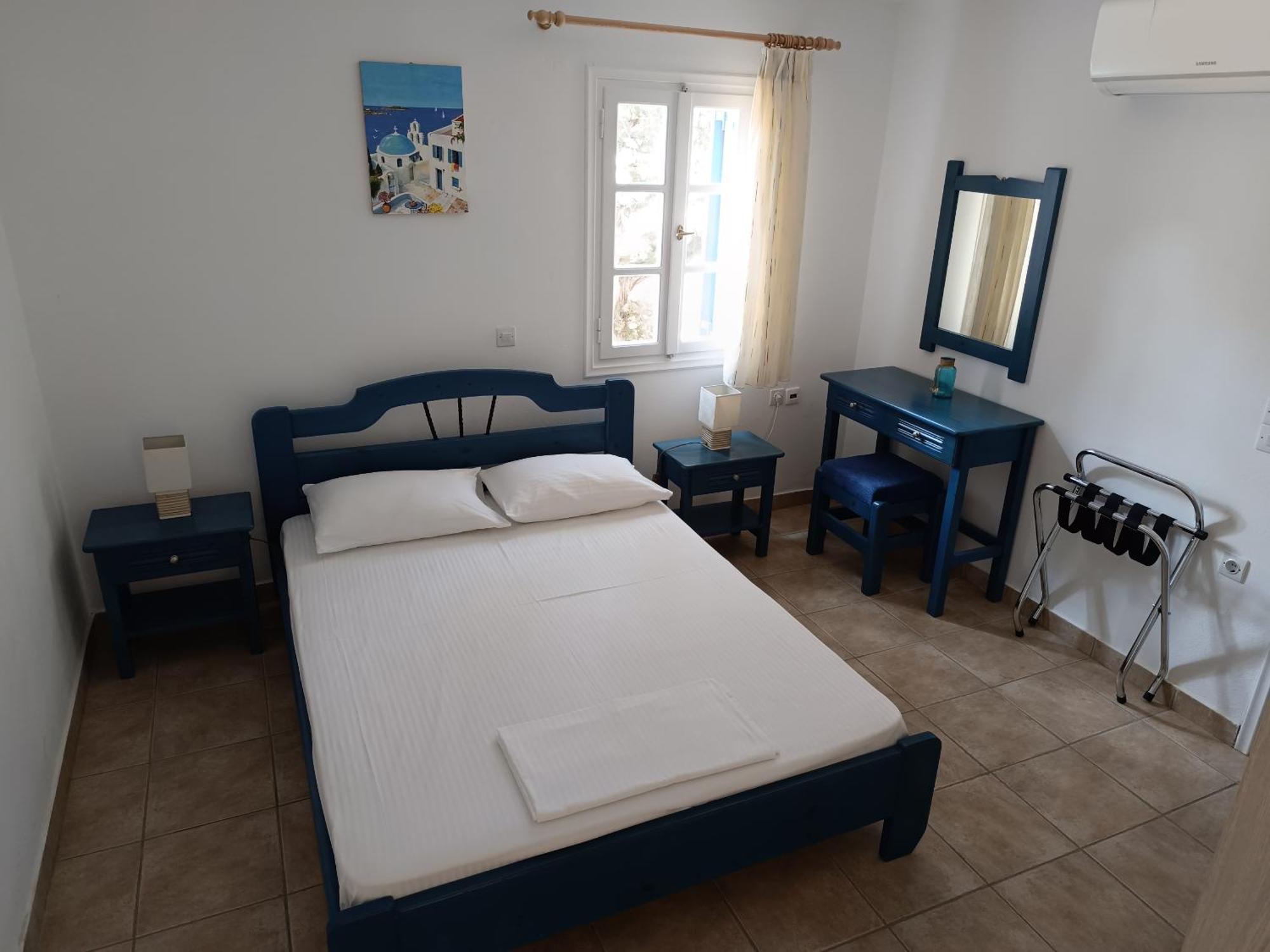 Ioli Apartments Alopronia Екстериор снимка