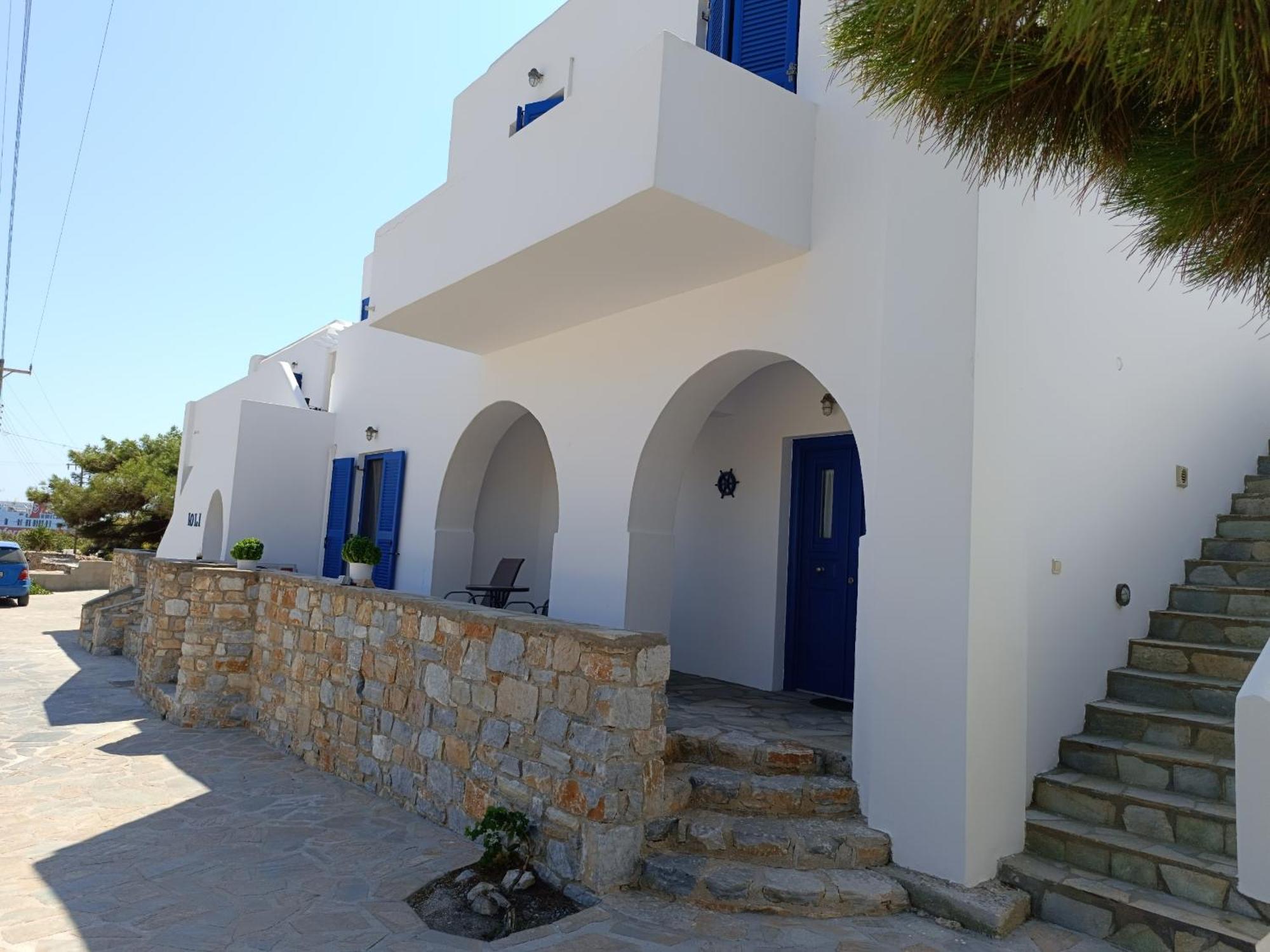 Ioli Apartments Alopronia Екстериор снимка
